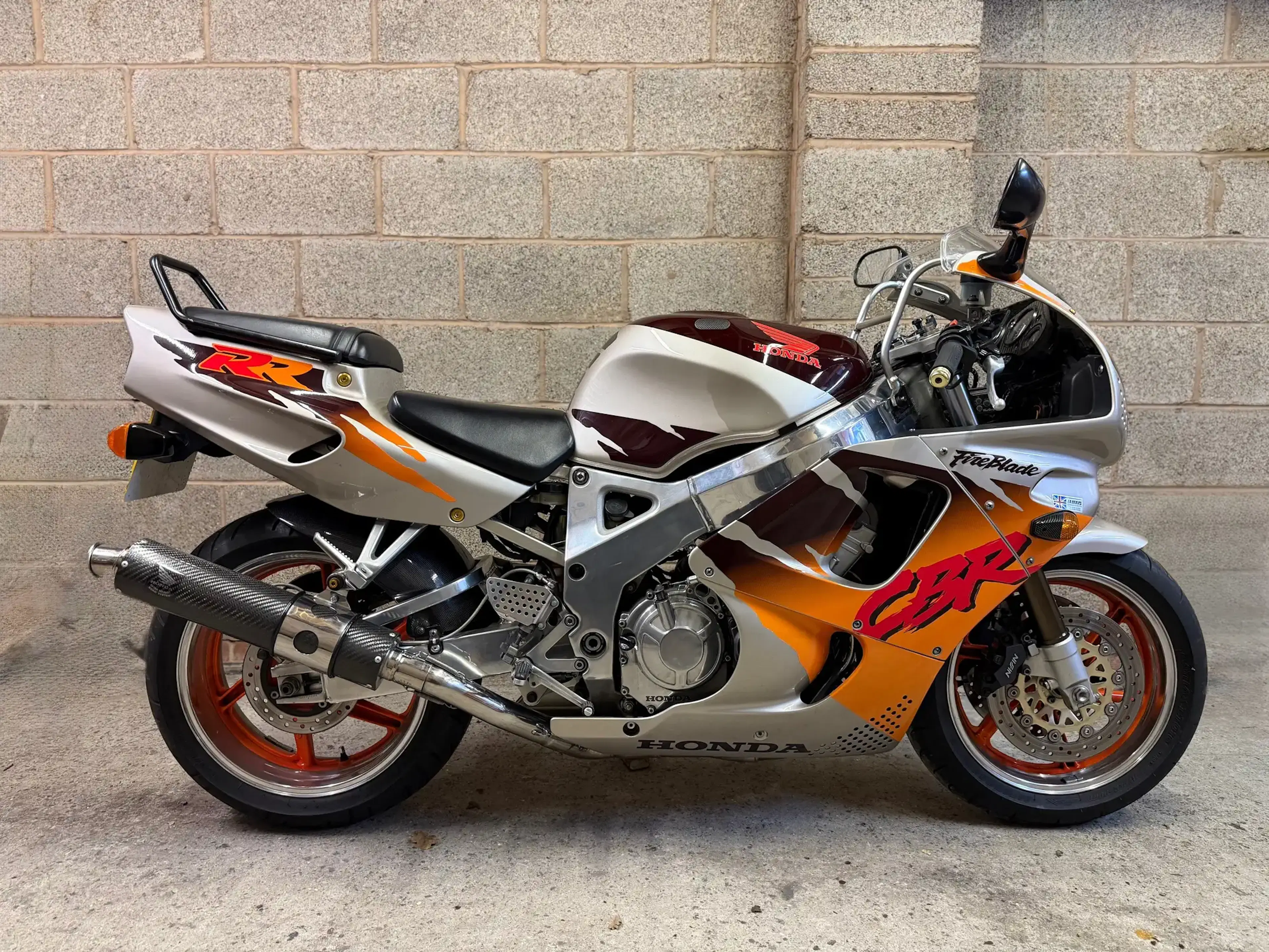 1993 Honda CBR900RR Base | Hagerty Valuation Tool®